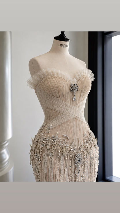 The Élan Gown