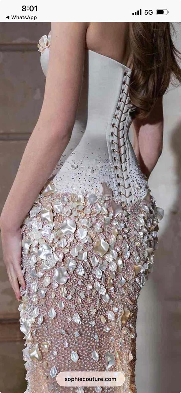 Custom-made dress for a client — Deposit