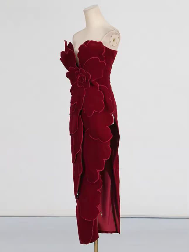 royal red dress Royal red dress with charming and elegant design 5523